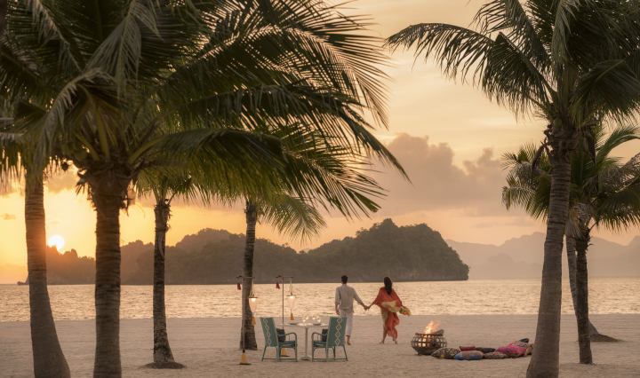 Sunset Bubbly and Signature Dinner at Serai