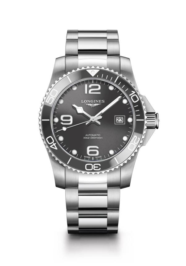 This 41 mm diameter Longines HydroConquest model with a grey sunray dial features a self-winding mechanical movement, mounted on a stainless steel bracelet.