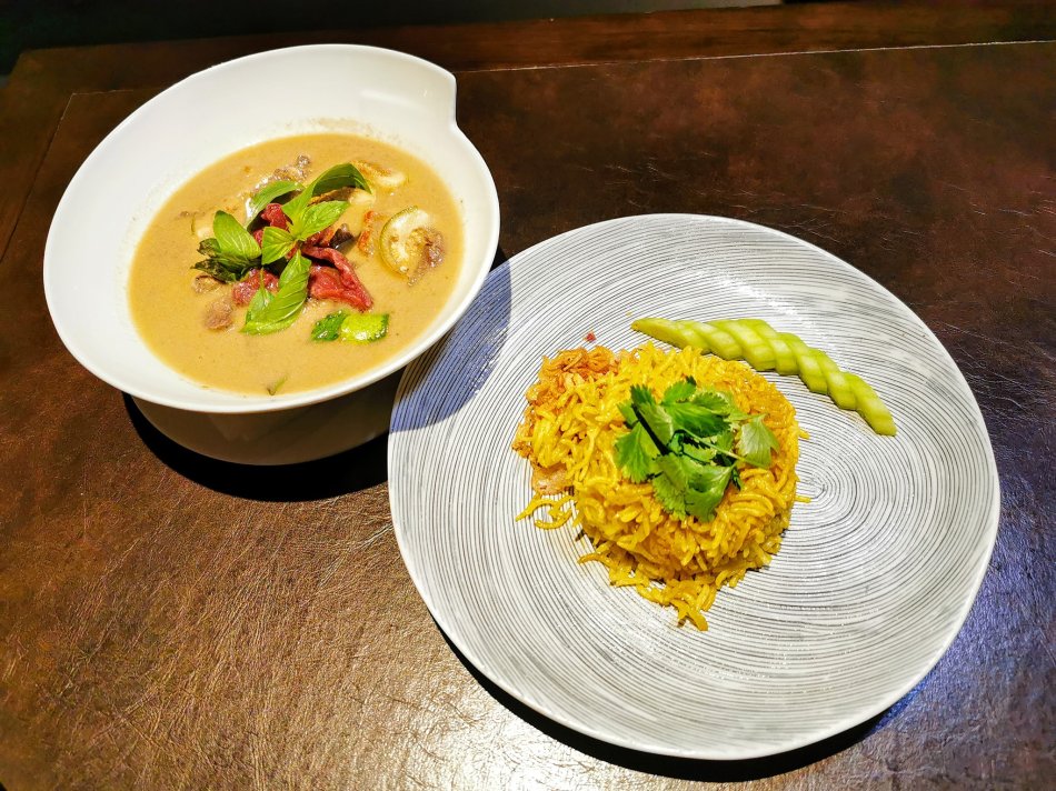 Thai green curry with Australian wagyu beef and aromatic saffron rice at Bref by Darren Chin