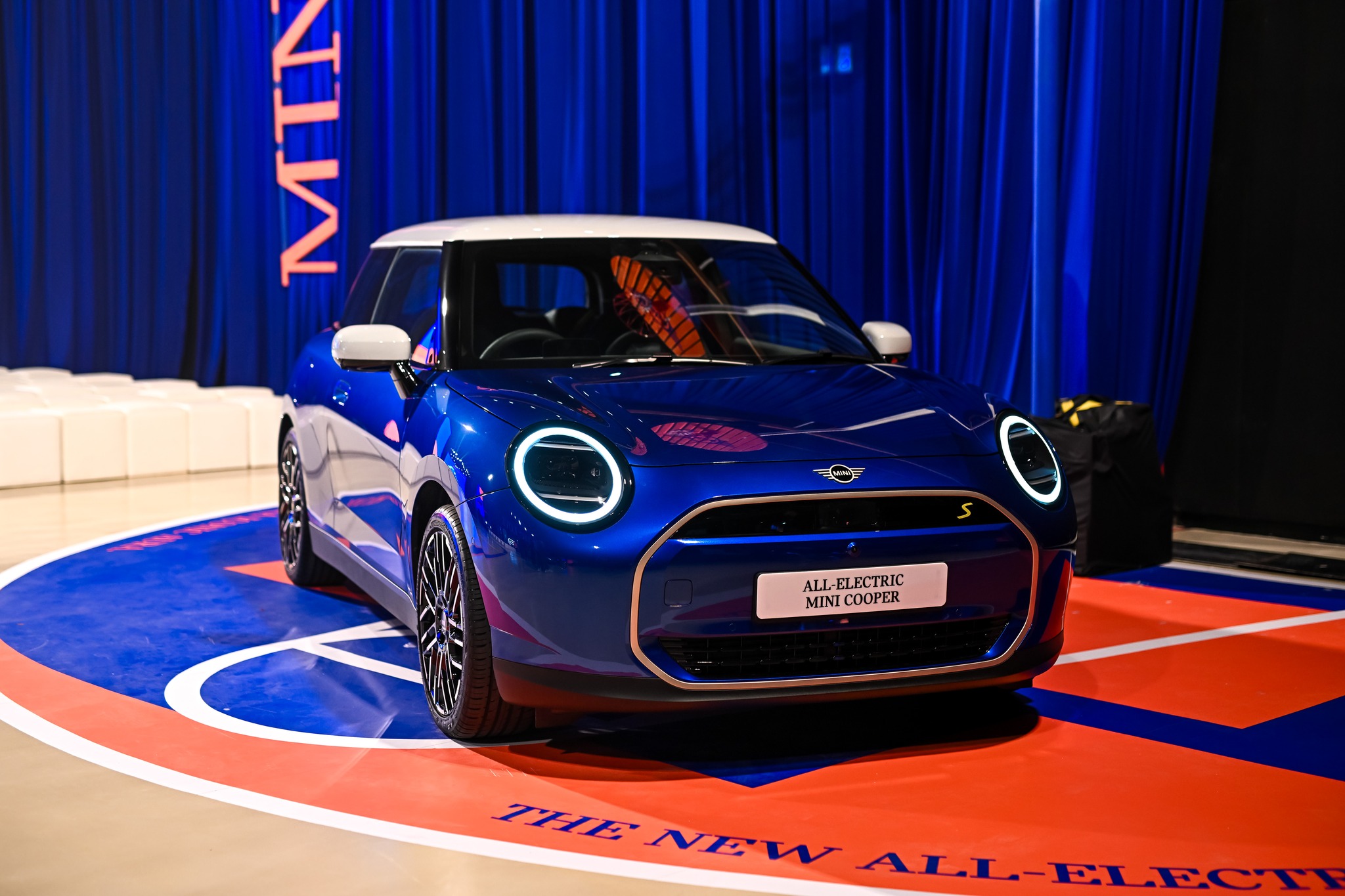 The New MINI Cooper SE