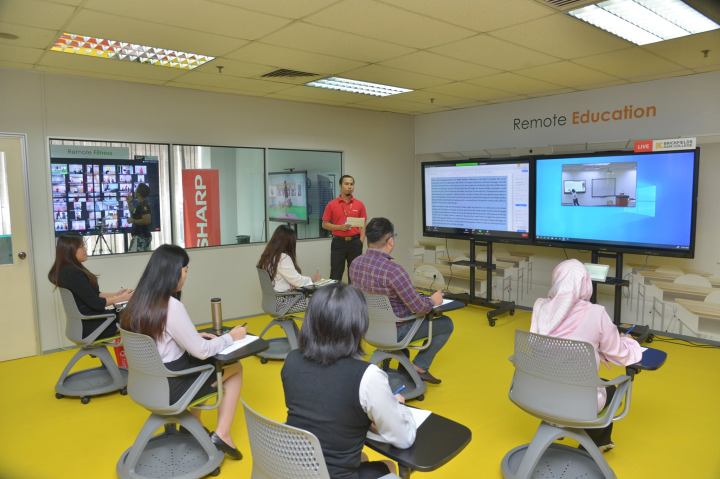 SHARP Remote Education Systems for classrooms